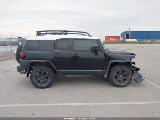 45558302 :رقم المزاد ، JTEBU11F870017995 vin ، 2007 Toyota Fj Cruiser مزاد بيع
