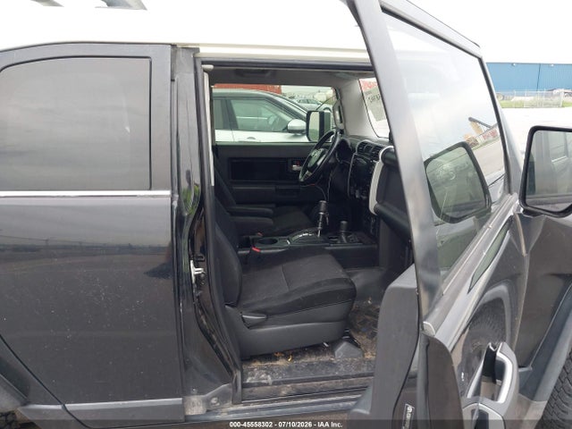 45558302 :رقم المزاد ، JTEBU11F870017995 vin ، 2007 Toyota Fj Cruiser مزاد بيع