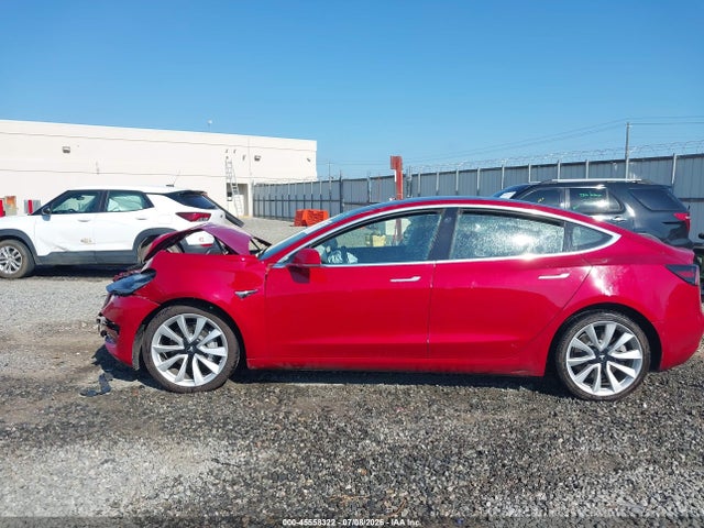 Tesla Model 3 Long Range/mid Range 2018 5YJ3E1EAXJF053359 Image 12