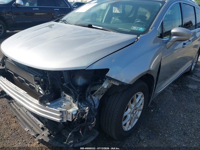 Chrysler Pacifica Touring L 2020 2C4RC1BGXLR285072 Image 17