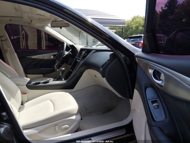 45558384 :رقم المزاد ، JN1BV7AR2FM404132 vin ، 2015 Infiniti Q50 مزاد بيع