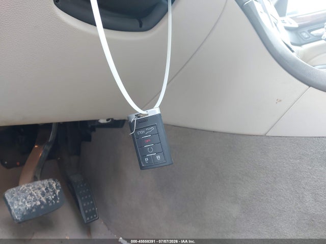 45558391 :رقم المزاد ، 3GYFNCE34DS639801 vin ، 2013 Cadillac Srx Luxury Collection مزاد بيع