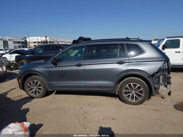 45558428 :رقم المزاد ، 3VV3B7AX0LM182992 vin ، 2020 Volkswagen Tiguan 2.0t Se/2.0t Se R-line Black/2.0t Sel مزاد بيع