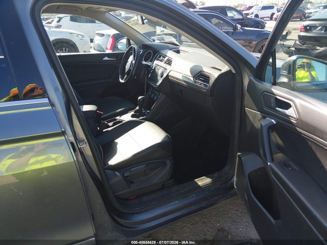 45558428 :رقم المزاد ، 3VV3B7AX0LM182992 vin ، 2020 Volkswagen Tiguan 2.0t Se/2.0t Se R-line Black/2.0t Sel مزاد بيع