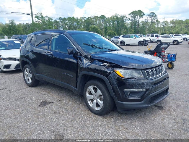 45558438 :رقم المزاد ، 3C4NJDBB1MT584555 vin ، 2021 Jeep Compass Latitude 4x4 مزاد بيع