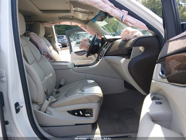 45558471 :رقم المزاد ، 1GYS4BKJ8HR291119 vin ، 2017 Cadillac Escalade Luxury مزاد بيع