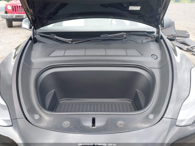 Продаж на аукціоні авто 2022 Tesla Model Y Long Range Dual Motor All-wheel Drive, vin: 7SAYGDEEXNF565443, номер лоту: 45558486