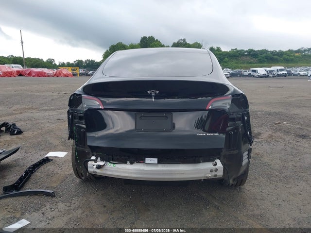 Продаж на аукціоні авто 2022 Tesla Model Y Long Range Dual Motor All-wheel Drive, vin: 7SAYGDEEXNF565443, номер лоту: 45558486