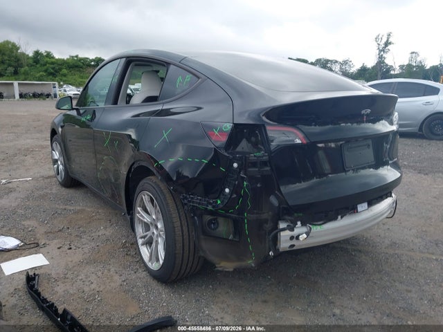 Продаж на аукціоні авто 2022 Tesla Model Y Long Range Dual Motor All-wheel Drive, vin: 7SAYGDEEXNF565443, номер лоту: 45558486