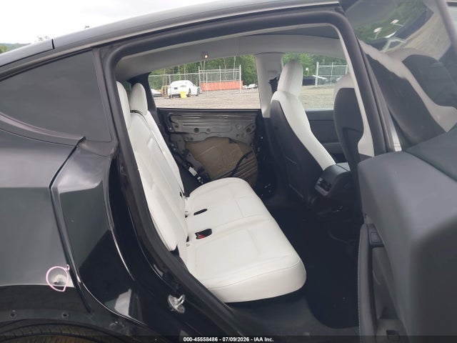 Продаж на аукціоні авто 2022 Tesla Model Y Long Range Dual Motor All-wheel Drive, vin: 7SAYGDEEXNF565443, номер лоту: 45558486
