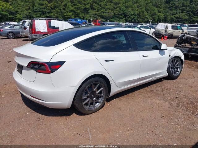 Tesla Model 3 Rear-wheel Drive 2022 5YJ3E1EA3NF207836 Image 4