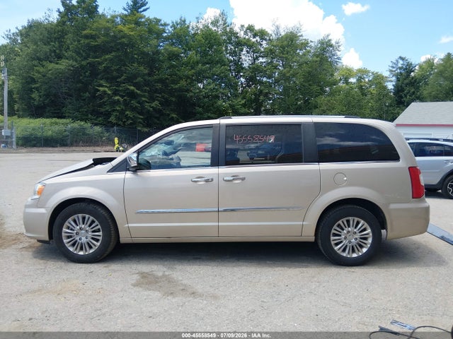 45558549 :رقم المزاد ، 2C4RC1JG5FR677494 vin ، 2015 Chrysler Town & Country Limited مزاد بيع