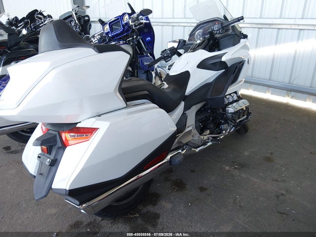 JH2SC7907JK001087 Honda GL1800