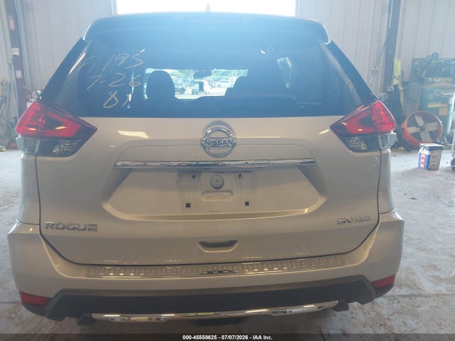 2017 Nissan Rogue Sv მანქანა იყიდება აუქციონზე, vin: 5N1AT2MV8HC771132, აუქციონის ნომერი: 45558625