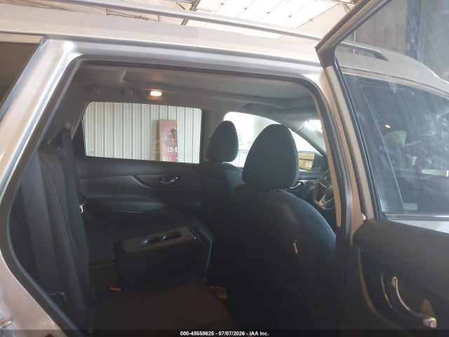 2017 Nissan Rogue Sv მანქანა იყიდება აუქციონზე, vin: 5N1AT2MV8HC771132, აუქციონის ნომერი: 45558625