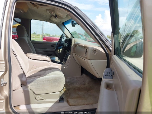 45558680 :رقم المزاد ، 1GNEC16Z25J251233 vin ، 2005 Chevrolet Suburban 1500 Ls مزاد بيع