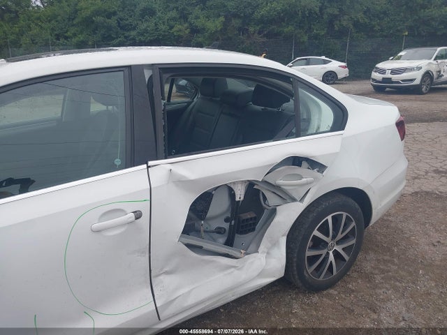 3VWDB7AJ2HM363353 Volkswagen Jetta 1.4t Se