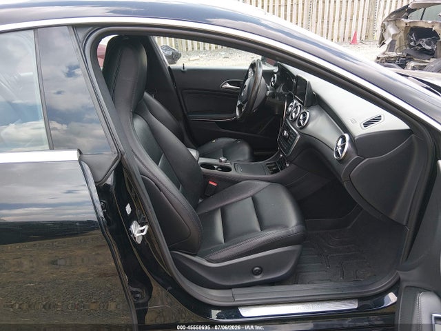 2014 Mercedes-benz Cla 250 4matic მანქანა იყიდება აუქციონზე, vin: WDDSJ4GB2EN117390, აუქციონის ნომერი: 45558695