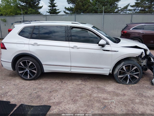 2022 Volkswagen Tiguan 2.0t Sel R-line მანქანა იყიდება აუქციონზე, vin: 3VV4B7AX2NM102471, აუქციონის ნომერი: 45558702