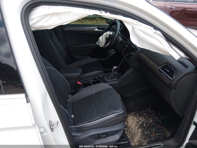 2022 Volkswagen Tiguan 2.0t Sel R-line მანქანა იყიდება აუქციონზე, vin: 3VV4B7AX2NM102471, აუქციონის ნომერი: 45558702