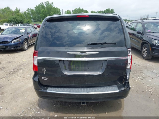 2015 Chrysler Town & Country Touring მანქანა იყიდება აუქციონზე, vin: 2C4RC1BG7FR573216, აუქციონის ნომერი: 45558759