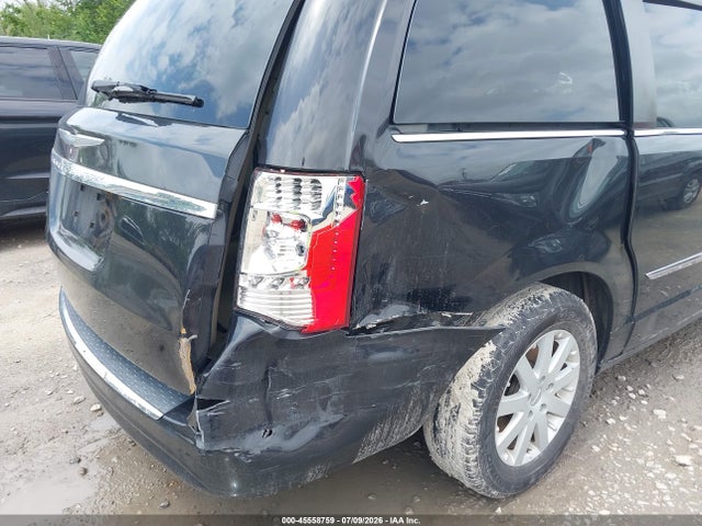 2015 Chrysler Town & Country Touring მანქანა იყიდება აუქციონზე, vin: 2C4RC1BG7FR573216, აუქციონის ნომერი: 45558759