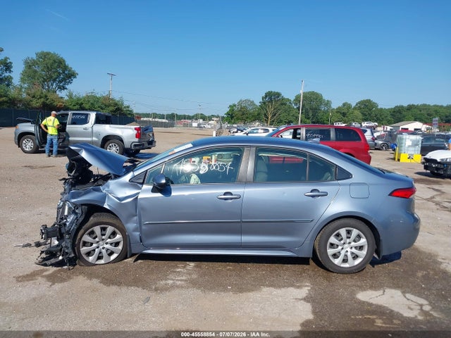 2021 Toyota Corolla Le მანქანა იყიდება აუქციონზე, vin: JTDEPMAE3MJ145925, აუქციონის ნომერი: 45558854