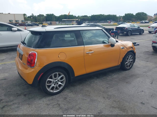 Продажа на аукционе авто 2015 Mini Hardtop Cooper, vin: WMWXM5C52F3A56813, номер лота: 45558866