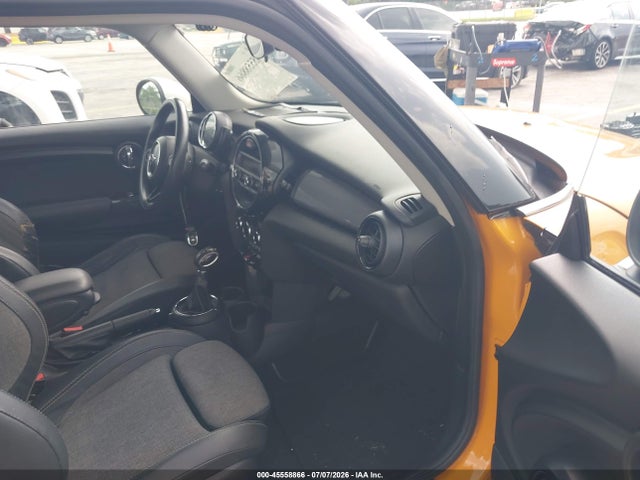 Продажа на аукционе авто 2015 Mini Hardtop Cooper, vin: WMWXM5C52F3A56813, номер лота: 45558866