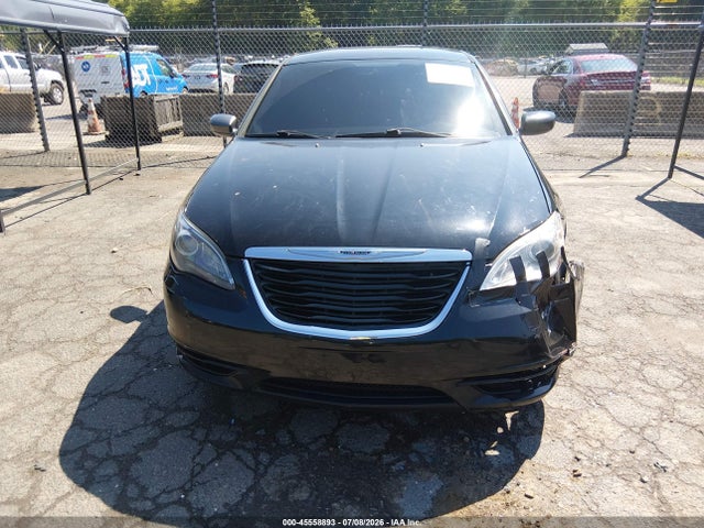 45558893 :رقم المزاد ، 1C3CCBBG6DN723522 vin ، 2013 Chrysler 200 Touring مزاد بيع