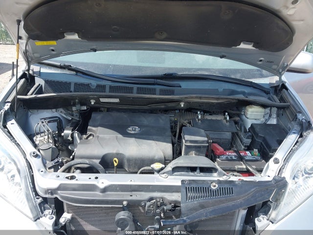 5TDKK3DC9ES512742 Toyota Sienna Le V6 8 Passenger