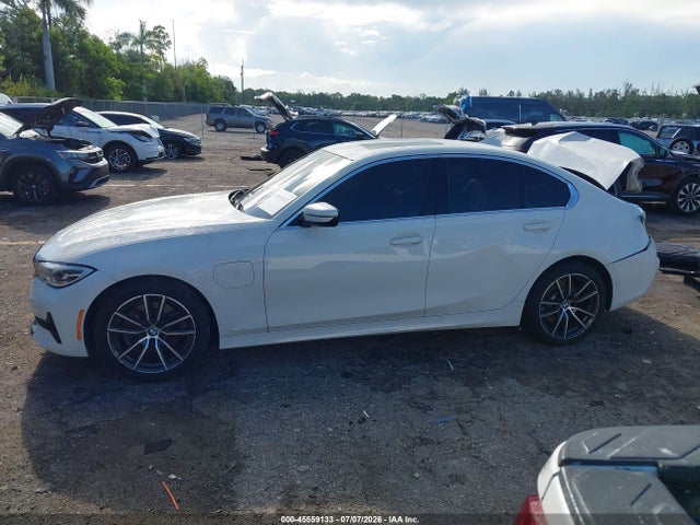 45559133 :رقم المزاد ، WBA5P7C09MFL25378 vin ، 2021 Bmw 330e مزاد بيع