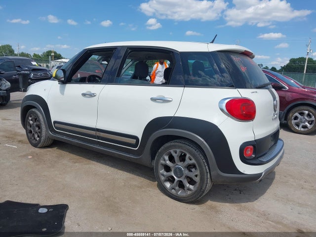 ZFBCFADH3EZ021738 Fiat 500L TREKKING