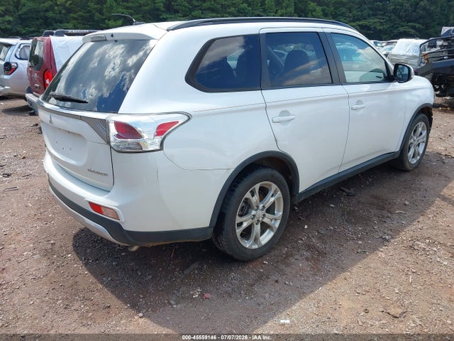 2015 Mitsubishi Outlander Se მანქანა იყიდება აუქციონზე, vin: JA4AD3A31FZ006763, აუქციონის ნომერი: 45559146