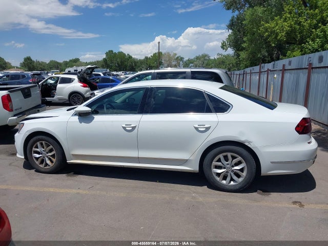 1VWAT7A36HC064676 Volkswagen Passat 1.8t S