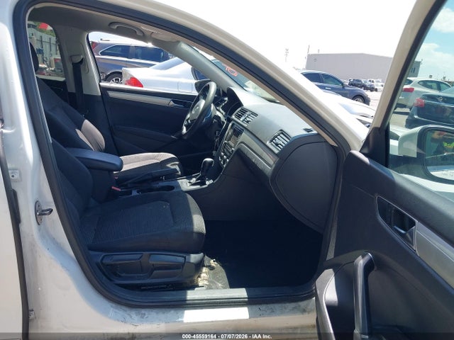 1VWAT7A36HC064676 Volkswagen Passat 1.8t S