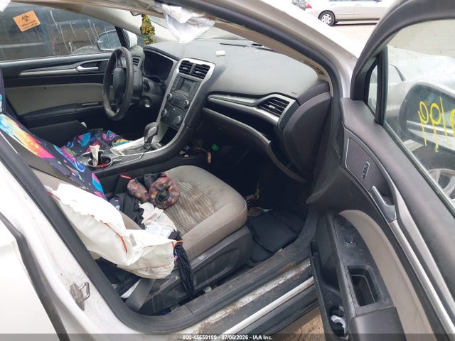 Продажа на аукционе авто 2016 Ford Fusion S, vin: 3FA6P0G78GR240728, номер лота: 45559199