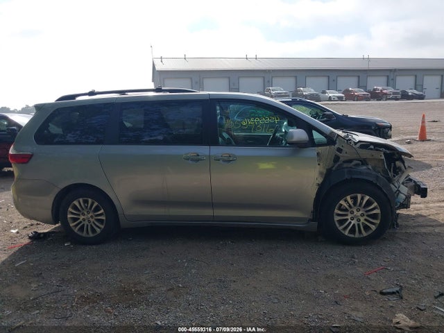 Продажа на аукционе авто 2015 Toyota Sienna Xle 8 Passenger, vin: 5TDYK3DC4FS539844, номер лота: 45559316