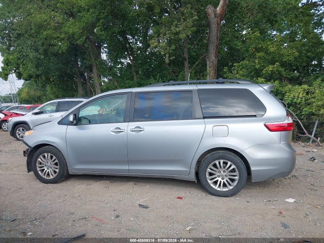 Продажа на аукционе авто 2015 Toyota Sienna Xle 8 Passenger, vin: 5TDYK3DC4FS539844, номер лота: 45559316