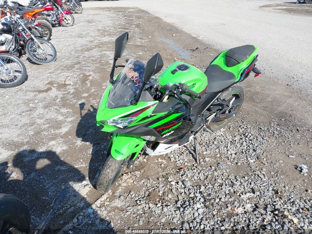 Kawasaki EX400 2022 JKAEXKG1XNDAG8410 Image 2