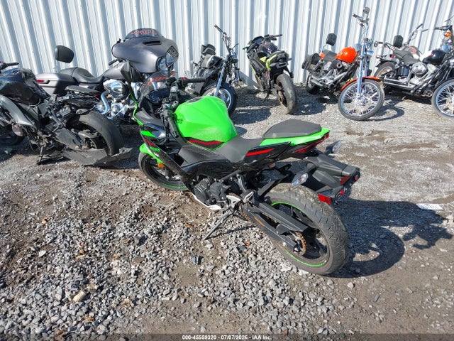Kawasaki EX400 2022 JKAEXKG1XNDAG8410 Image 3