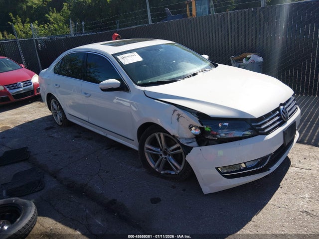 Aukcja sprzedaży 2015 Volkswagen Passat 2.0l Tdi Sel Premium, vin: 1VWCV7A34FC088765, numer aukcji: 45559381