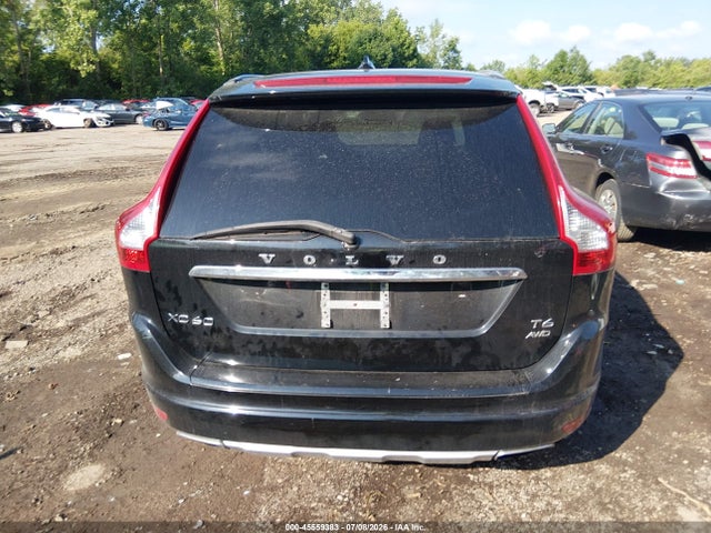 2014 Volvo Xc60 T6 R-design მანქანა იყიდება აუქციონზე, vin: YV4902DZ9E2543318, აუქციონის ნომერი: 45559383
