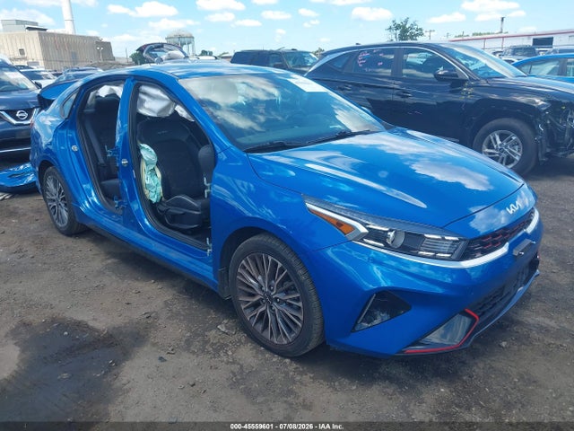 45559601 :رقم المزاد ، 3KPF54AD3PE586733 vin ، 2023 Kia Forte Gt-line مزاد بيع