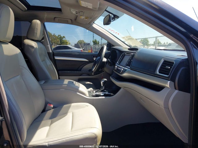 Toyota Highlander Xle V6 2015 5TDJKRFH2FS181043 Image 5