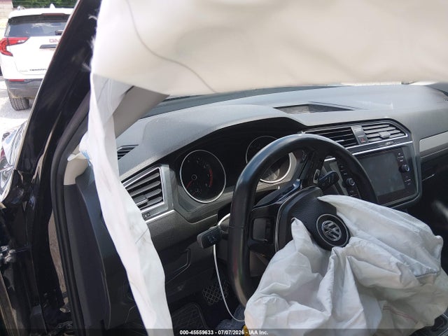 45559633 :رقم المزاد ، 3VV2B7AX8JM000772 vin ، 2018 Volkswagen Tiguan 2.0t Se/2.0t Sel مزاد بيع