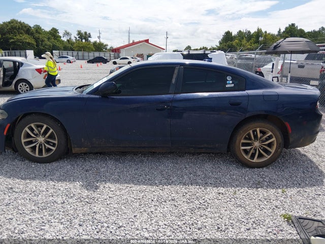 2015 Dodge Charger Sxt მანქანა იყიდება აუქციონზე, vin: 2C3CDXHG2FH827325, აუქციონის ნომერი: 45559638