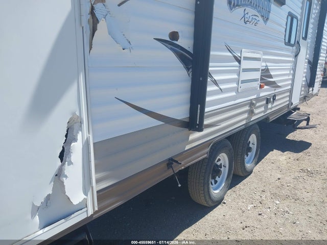 Wildwood X-lite 2015 4X4TWDB23F7349181 Image 15