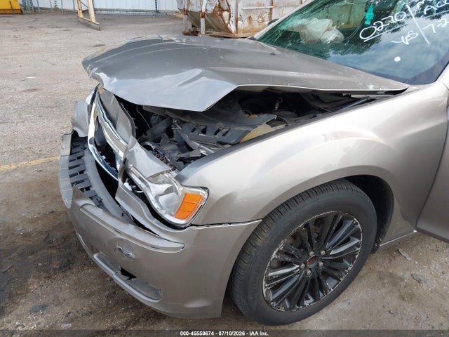 2014 Chrysler 300 მანქანა იყიდება აუქციონზე, vin: 2C3CCARG9EH190270, აუქციონის ნომერი: 45559674