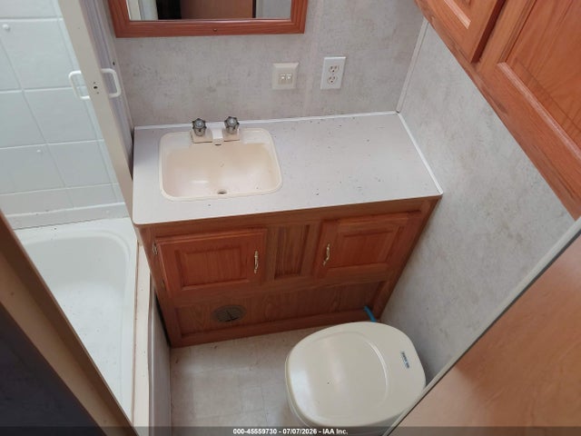 2003 K-z Inc Travel Trailer მანქანა იყიდება აუქციონზე, vin: 4EZFS24223S060879, აუქციონის ნომერი: 45559730
